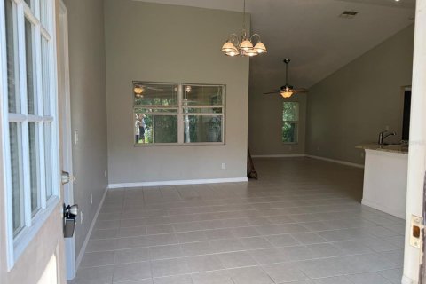 House in Crystal River, Florida 3 bedrooms, 118.82 sq.m. № 1894873 - photo 18