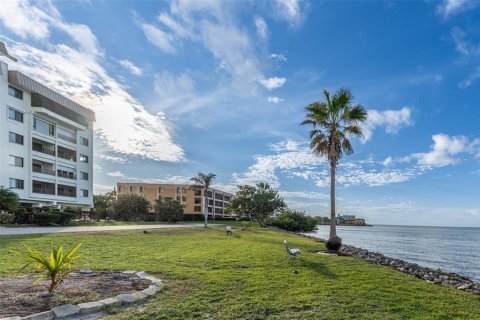 Copropriété à louer à Punta Gorda, Floride: 2 chambres, 123.93 m2 № 1517726 - photo 2