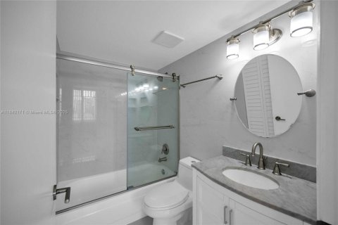 Condominio en venta en Miami, Florida, 2 dormitorios, 84.91 m2 № 1888903 - foto 14