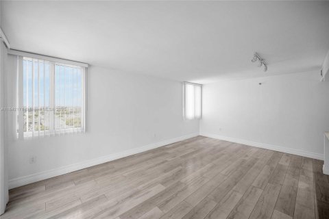 Condominio en venta en Miami, Florida, 2 dormitorios, 84.91 m2 № 1888903 - foto 22