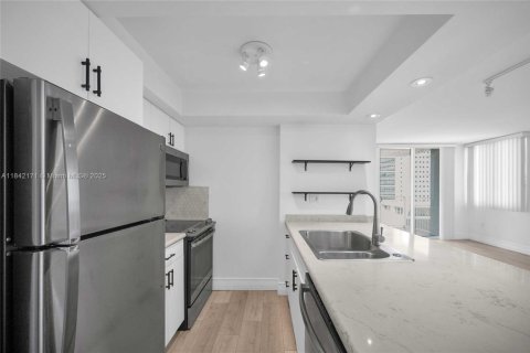 Condominio en venta en Miami, Florida, 2 dormitorios, 84.91 m2 № 1888903 - foto 6