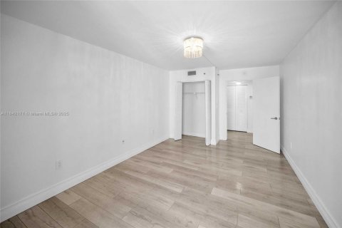 Condominio en venta en Miami, Florida, 2 dormitorios, 84.91 m2 № 1888903 - foto 19