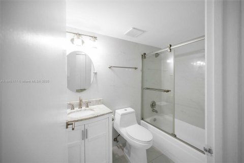 Condominio en venta en Miami, Florida, 2 dormitorios, 84.91 m2 № 1888903 - foto 13