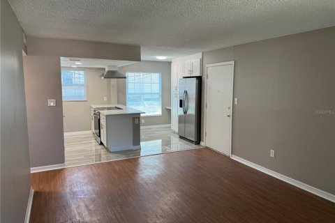 Apartamento en alquiler en Orlando, Florida, 2 dormitorios, 88.16 m2 № 1791219 - foto 3