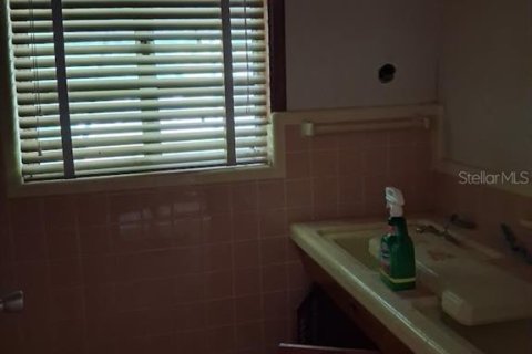 Купить коммерческую недвижимость в Тарпон-Спрингс, Флорида 5 спален, 316.8м2, № 2219289 - фото 21