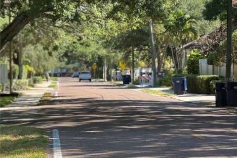 Condo in Tampa, Florida, 3 bedrooms  № 1561930 - photo 3
