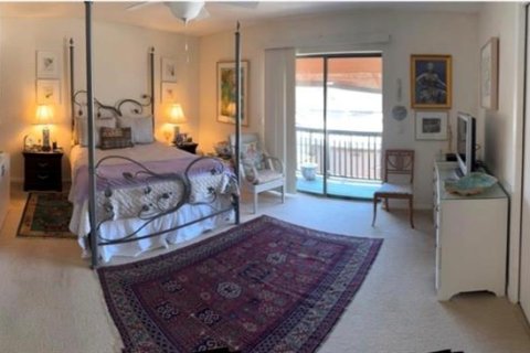 Condo in Tampa, Florida, 3 bedrooms  № 1561930 - photo 10