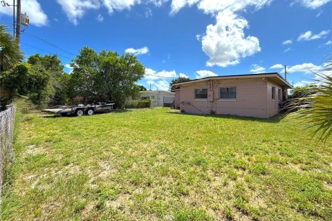 House in Orlando, Florida 4 bedrooms, 126.44 sq.m. № 1894661 - photo 19
