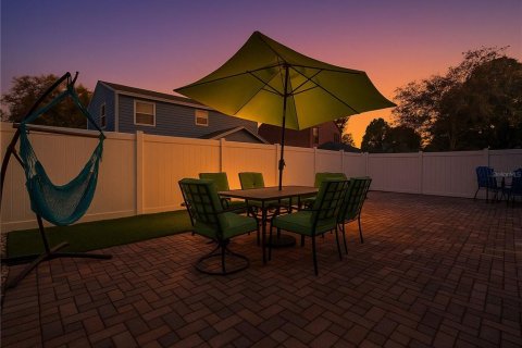 Adosado en venta en Tampa, Florida, 2 dormitorios, 127.46 m2 № 1734445 - foto 28