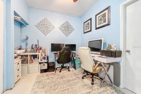 Adosado en venta en Tampa, Florida, 2 dormitorios, 127.46 m2 № 1734445 - foto 8