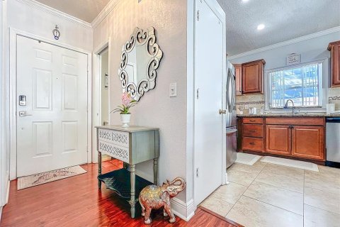 Adosado en venta en Tampa, Florida, 2 dormitorios, 127.46 m2 № 1734445 - foto 4