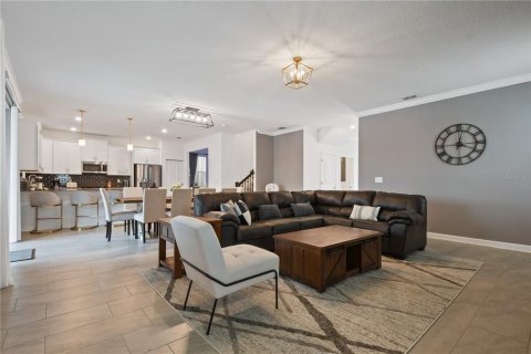 Casa en venta en Kissimmee, Florida, 6 dormitorios, 349.31 m2 № 1801475 - foto 18