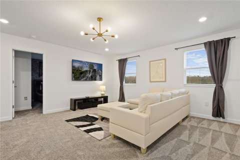 Casa en venta en Kissimmee, Florida, 6 dormitorios, 349.31 m2 № 1801475 - foto 23