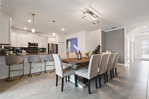 Casa en venta en Kissimmee, Florida, 6 dormitorios, 349.31 m2 № 1801475 - foto 5
