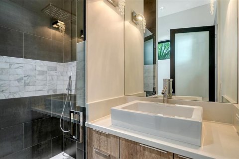 Casa en venta en Sarasota, Florida, 5 dormitorios, 422.24 m2 № 2098730 - foto 26