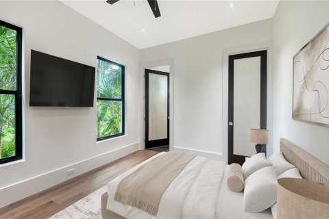 Casa en venta en Sarasota, Florida, 5 dormitorios, 422.24 m2 № 2098730 - foto 27