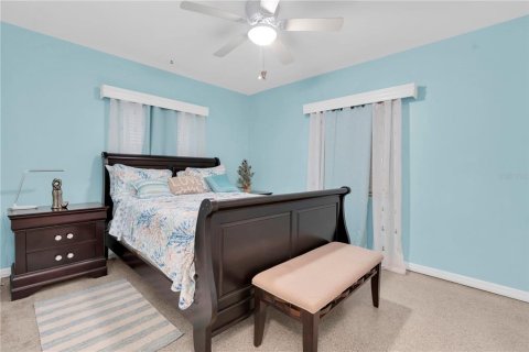 House in Clearwater, Florida 2 bedrooms, 102.66 sq.m. № 1910538 - photo 15