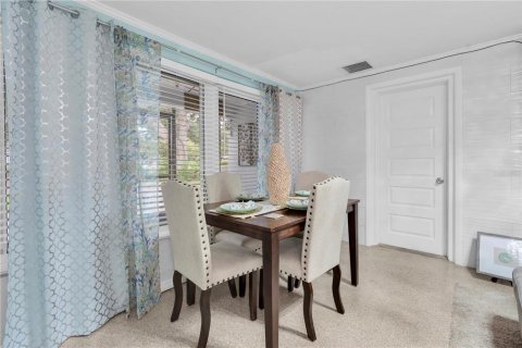 House in Clearwater, Florida 2 bedrooms, 102.66 sq.m. № 1910538 - photo 11