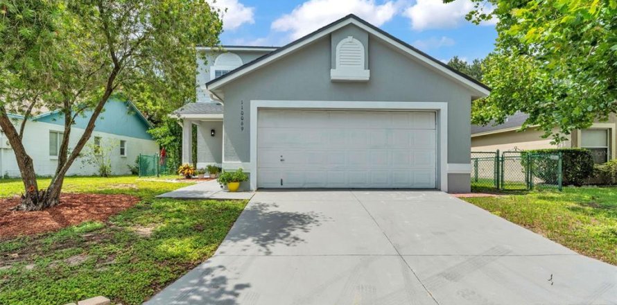 House in Lakeland, Florida 3 bedrooms, 122.63 sq.m. № 1820600