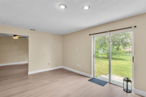 House in Lakeland, Florida 3 bedrooms, 122.63 sq.m. № 1820600 - photo 12