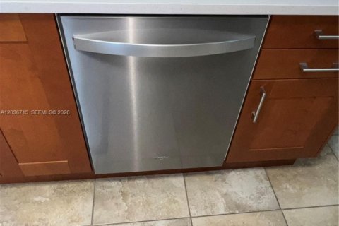 Снять в аренду кондоминиум в Дания-Бич, Флорида 2 спальни, 110.55м2, № 2085166 - фото 21
