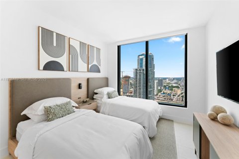 Condominio en venta en Miami, Florida, 3 dormitorios, 115.76 m2 № 1993676 - foto 11