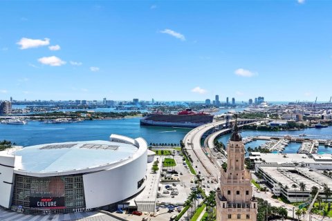 Condominio en venta en Miami, Florida, 3 dormitorios, 115.76 m2 № 1993676 - foto 1