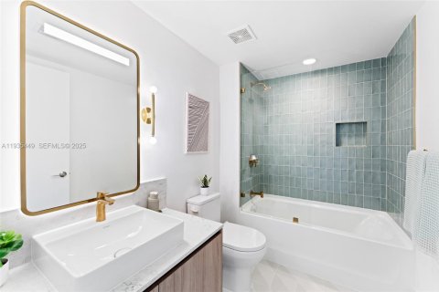 Condominio en venta en Miami, Florida, 3 dormitorios, 115.76 m2 № 1993676 - foto 19