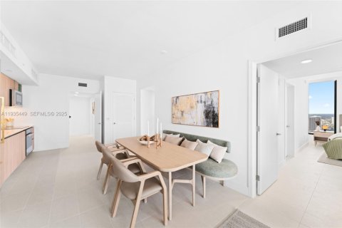 Condominio en venta en Miami, Florida, 3 dormitorios, 115.76 m2 № 1993676 - foto 25