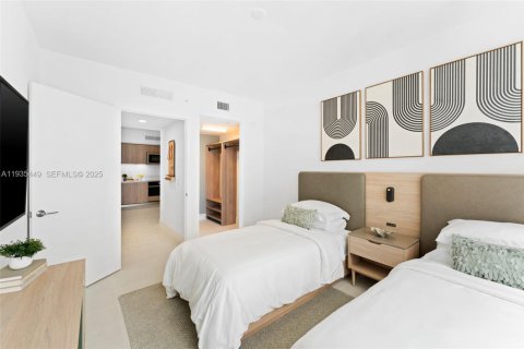 Condominio en venta en Miami, Florida, 3 dormitorios, 115.76 m2 № 1993676 - foto 13