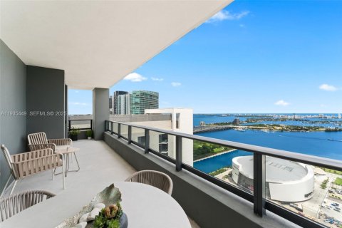Condominio en venta en Miami, Florida, 3 dormitorios, 115.76 m2 № 1993676 - foto 3