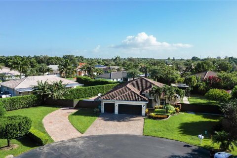 House in Homestead, Florida 4 bedrooms, 226.4 sq.m. № 1939453 - photo 26