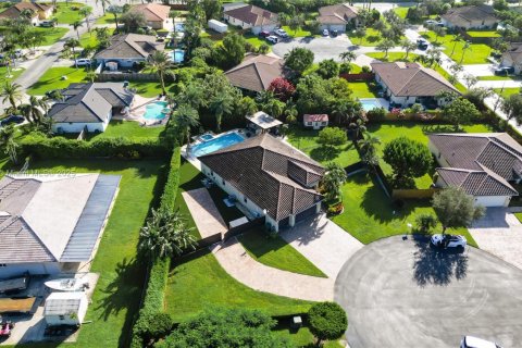 House in Homestead, Florida 4 bedrooms, 226.4 sq.m. № 1939453 - photo 6
