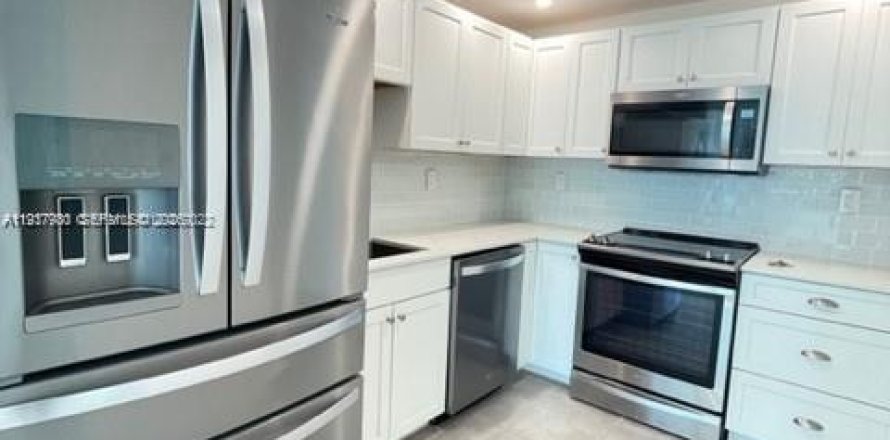 Condominio en Weston, Florida, 1 dormitorio № 1995918