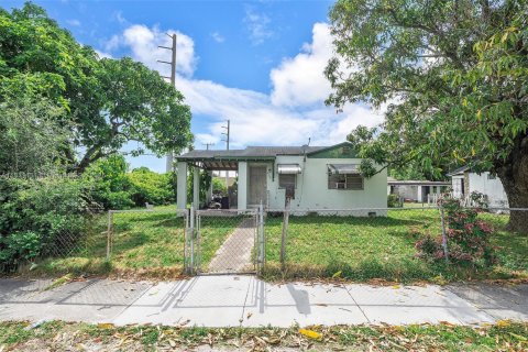 Land in Miami, Florida № 1755772 - photo 2