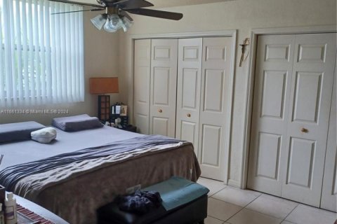Copropriété à vendre à Aventura, Floride: 2 chambres, 95.41 m2 № 1862341 - photo 11
