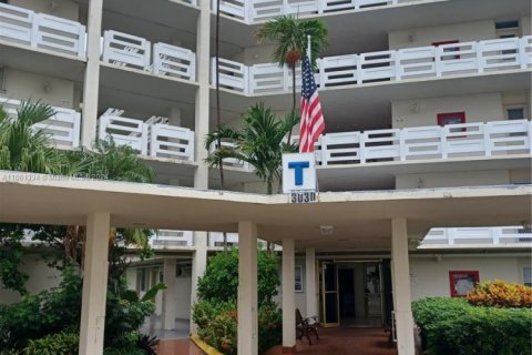 Copropriété à vendre à Aventura, Floride: 2 chambres, 95.41 m2 № 1862341 - photo 1