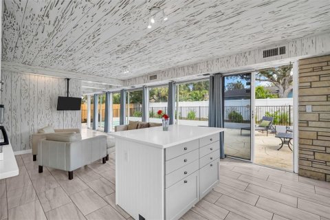 Casa en venta en Largo, Florida, 3 dormitorios, 213.4 m2 № 1735545 - foto 18