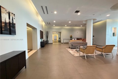 Condo in Miami, Florida, 1 bedroom  № 2031975 - photo 19