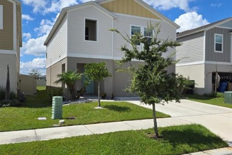 Villa ou maison à louer à Wesley Chapel, Floride: 4 chambres, 189.33 m2 № 2389372 - photo 2