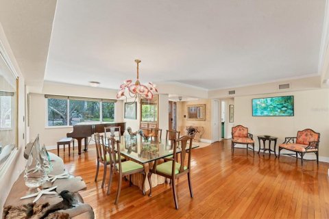 House in Sarasota, Florida 3 bedrooms, 223.06 sq.m. № 1856604 - photo 11