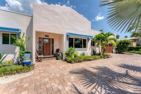House in Sarasota, Florida 3 bedrooms, 223.06 sq.m. № 1856604 - photo 3