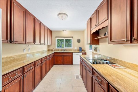 House in Sarasota, Florida 3 bedrooms, 223.06 sq.m. № 1856604 - photo 17