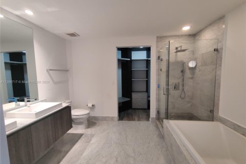 Купить кондоминиум в Майами, Флорида 2 спальни, 107.02м2, № 411597 - фото 9