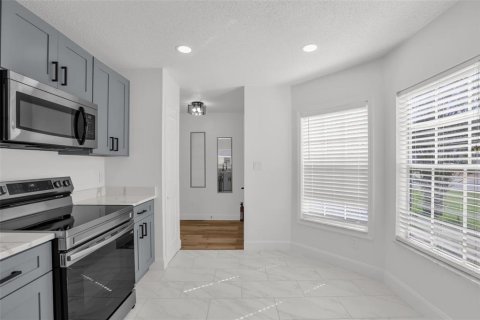 Villa ou maison à vendre à Leesburg, Floride: 2 chambres, 132.29 m2 № 2416939 - photo 5