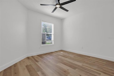Villa ou maison à vendre à Leesburg, Floride: 2 chambres, 132.29 m2 № 2416939 - photo 14