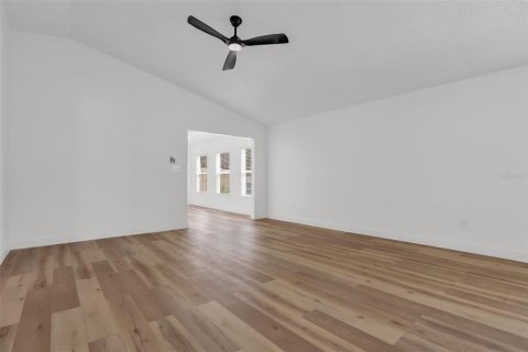 Villa ou maison à vendre à Leesburg, Floride: 2 chambres, 132.29 m2 № 2416939 - photo 10