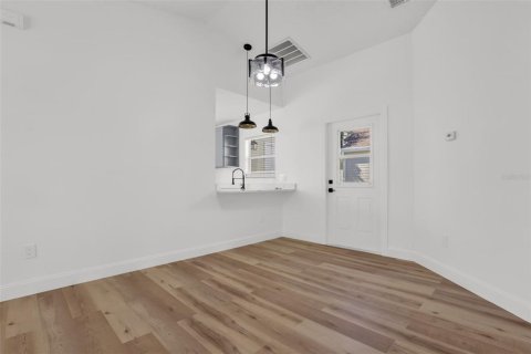 Villa ou maison à vendre à Leesburg, Floride: 2 chambres, 132.29 m2 № 2416939 - photo 8