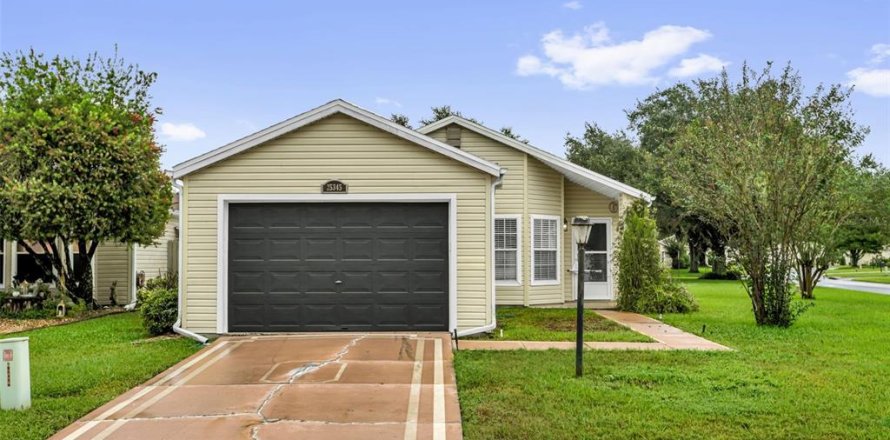 Villa ou maison à Leesburg, Floride 2 chambres, 132.29 m2 № 2416939