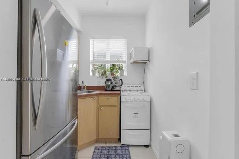 Copropriété à louer à Miami Beach, Floride: 1 chambre, 37.16 m2 № 2388062 - photo 4